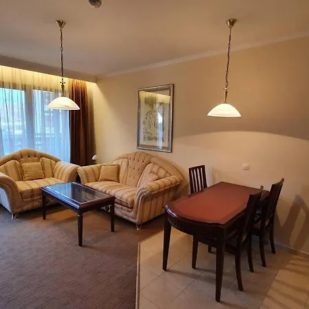 Apartment Prime Location